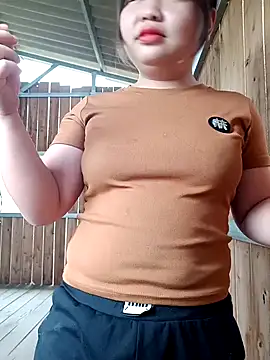 Lily Henry online show from 1, 5, 2026