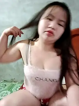 Lily Henry online show from 9, 5, 2026