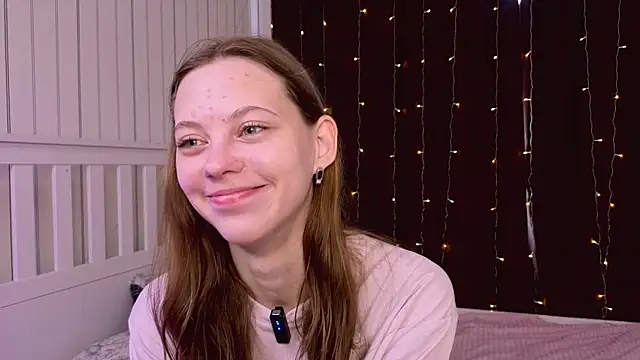 Snapshot of HarriettKitty chatting on 4, 6, 2026 HarriettKitty online show from 4, 6, 2026