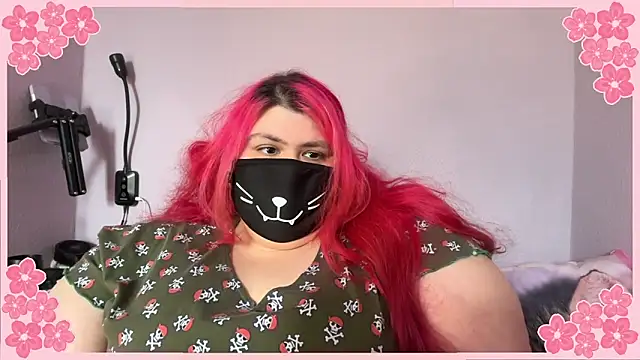 Snapshot of Lady_KitsuneBIG chatting on 9, 5, 2026 Lady KitsuneBIG online show from 9, 5, 2026