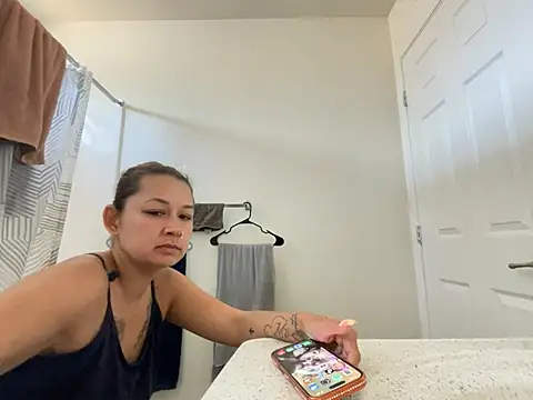 Snapshot of Baybeecakes chatting on 19, 5, 2026 Baybeecakes online show from 19, 5, 2026