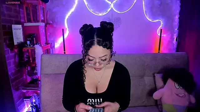 Snapshot of liz_martins1 chatting on 1, 6, 2026 liz martins1 online show from 1, 6, 2026