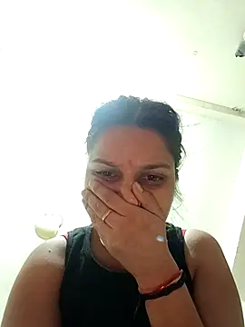 Snapshot of kiran-baby chatting on 28, 5, 2026 kiran-baby online show from 28, 5, 2026