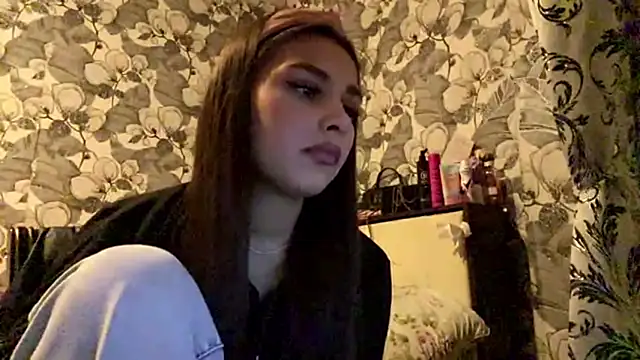 Ariel Jas online show from 7, 5, 2026