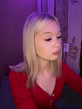 Velvet Doll  online show from 15, 7, 2026