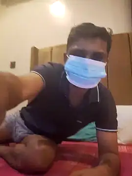 Snapshot of santhoshkannadaboy chatting on 6, 5, 2026 santhoshkannadaboy online show from 6, 5, 2026