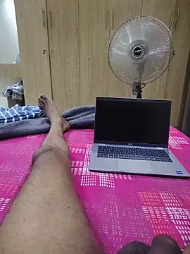 Snapshot of santhoshkannadaboy chatting on 16, 5, 2026 santhoshkannadaboy online show from 16, 5, 2026