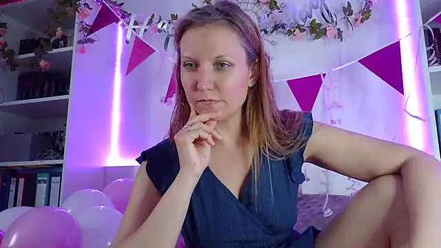 Candy Cougar online show from 24, 7, 2026