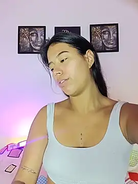 Raven stonee01 online show from 10, 6, 2026