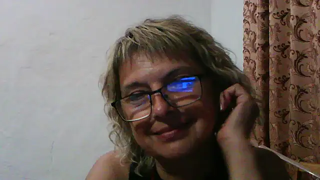 Snapshot of ElizabethGorden chatting on 19, 7, 2026 ElizabethGorden online show from 19, 7, 2026