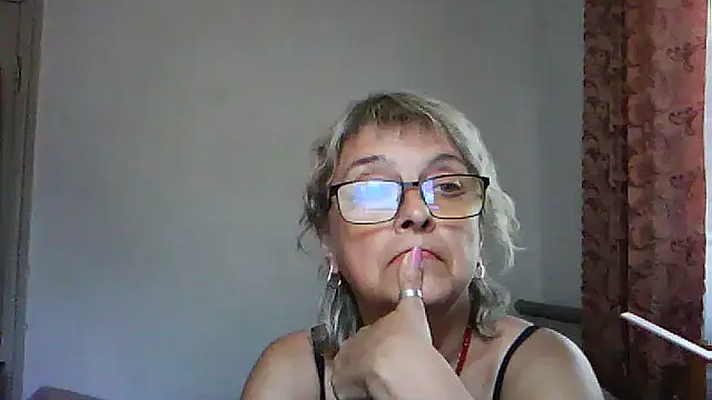 Snapshot of ElizabethGorden chatting on 1, 8, 2026 ElizabethGorden online show from 1, 8, 2026