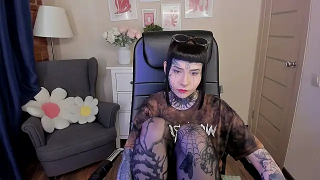 Bloood  Mary online show from 19, 6, 2026