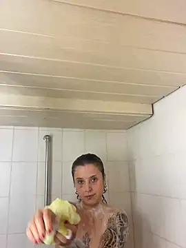 EmilieBraun online show from 20, 5, 2026