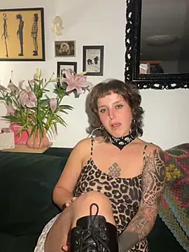 EmilieBraun online show from 13, 6, 2026