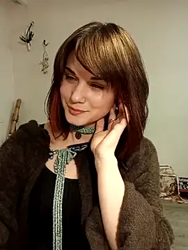 Snapshot of LunarVoltage chatting on 7, 5, 2026 LunarVoltage online show from 7, 5, 2026