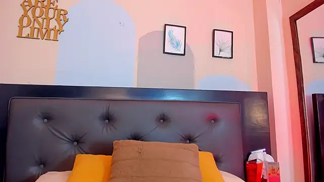 Boy Mathew online show from 18, 6, 2026