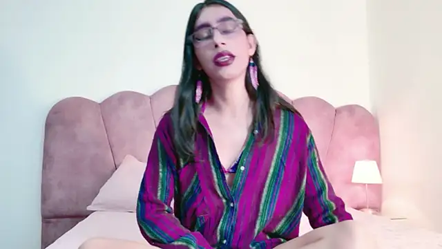 Snapshot of Alexadomina22 chatting on 21, 5, 2026 Alexadomina22 online show from 21, 5, 2026