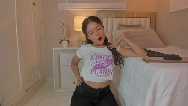 hannah  stp online show from 24, 6, 2026