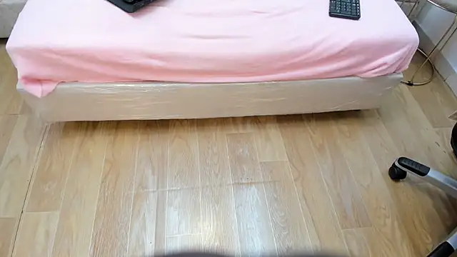 SweetLuna2 online show from 15, 7, 2026