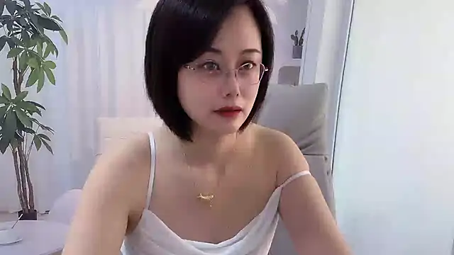 Naomi Z online show from 1, 6, 2026