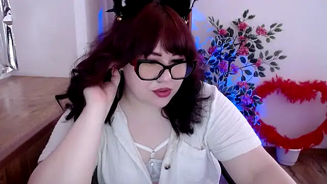 Snapshot of KarolinasHot chatting on 5, 6, 2026 KarolinasHot online show from 5, 6, 2026