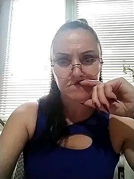 MillaMia45 online show from 10, 5, 2026