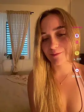 LillyStarr online show from 28, 7, 2026