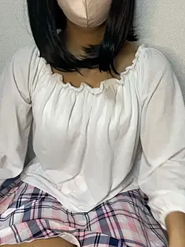 Snapshot of aya_chan00 chatting on 18, 5, 2026 aya chan00 online show from 18, 5, 2026