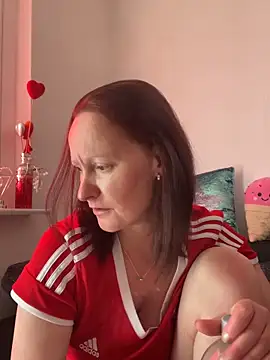 LindaLee90 online show from 16, 5, 2026