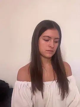 serenaa velvett online show from 26, 5, 2026