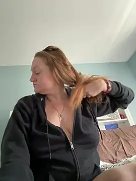 Kellilyn10 online show from 9, 6, 2026