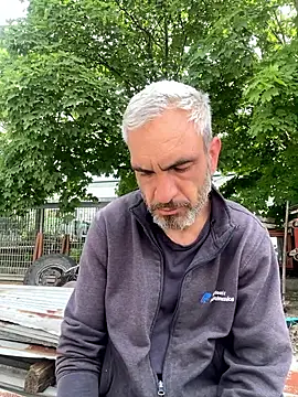 mauro22cm4 online show from 8, 5, 2026