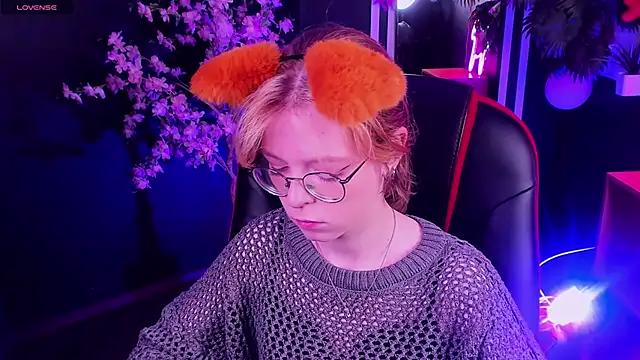 FoxxyyPolly online show from 1, 6, 2026
