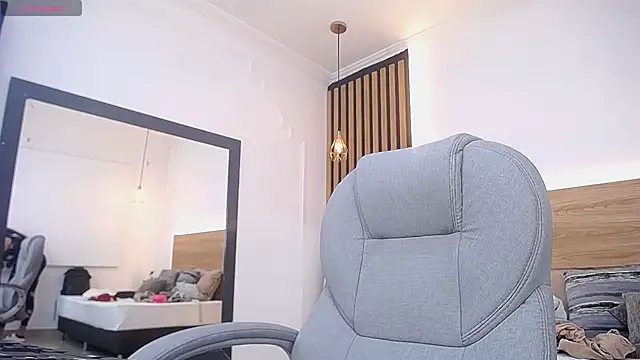 alexa forbes  online show from 25, 6, 2026