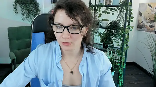AureliaGleam online show from 18, 5, 2026