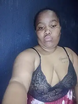 Snapshot of ChubbyMidgetxxx19 chatting on 25, 6, 2026 ChubbyMidgetxxx19 online show from 25, 6, 2026