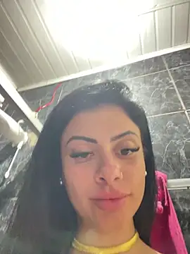 Snapshot of belababyy chatting on 13, 5, 2026 belababyy online show from 13, 5, 2026