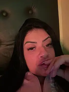 Snapshot of belababyy chatting on 20, 6, 2026 belababyy online show from 20, 6, 2026