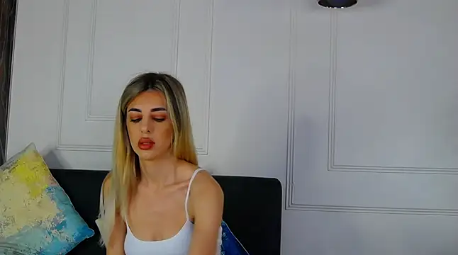 Snapshot of IvyLustt chatting on 25, 6, 2026 IvyLustt online show from 25, 6, 2026