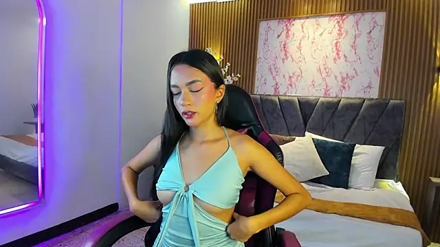 Aisha Vex online show from 22, 6, 2026