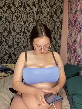 Snapshot of viksiss chatting on 26, 5, 2026 viksiss online show from 26, 5, 2026