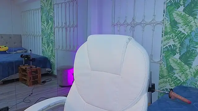 Snapshot of baby_julieta00 chatting on 19, 5, 2026 baby julieta00 online show from 19, 5, 2026