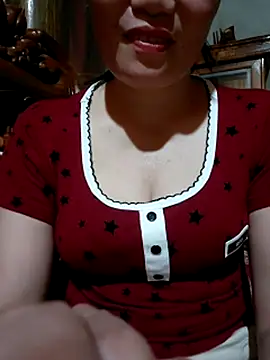 Snapshot of -Trici- chatting on 6, 7, 2026 -Trici- online show from 6, 7, 2026