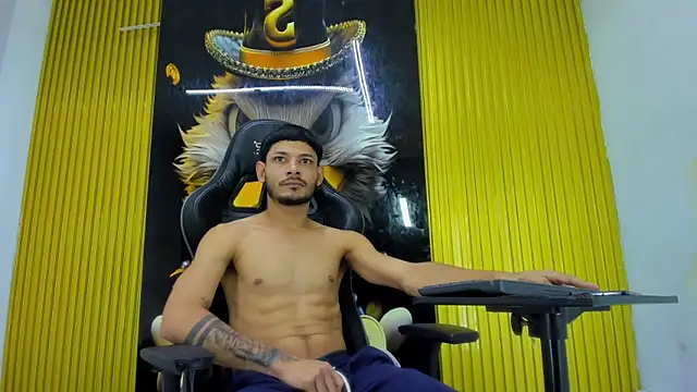 Sexy Boy203 online show from 21, 5, 2026
