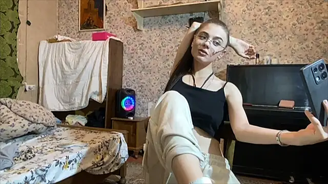 Snapshot of Alice_Juice chatting on 30, 6, 2026 Alice Juice online show from 30, 6, 2026