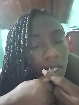 Snapshot of sandycollens_ chatting on 4, 6, 2026 sandycollens online show from 4, 6, 2026