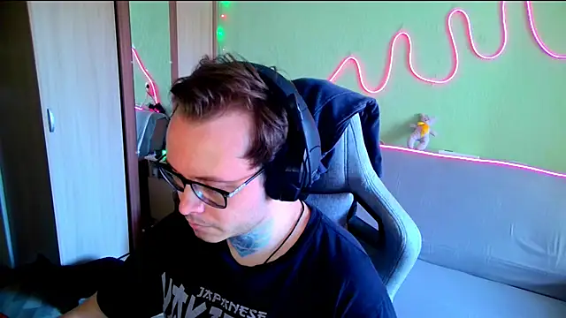 MeLanXolik online show from 18, 5, 2026