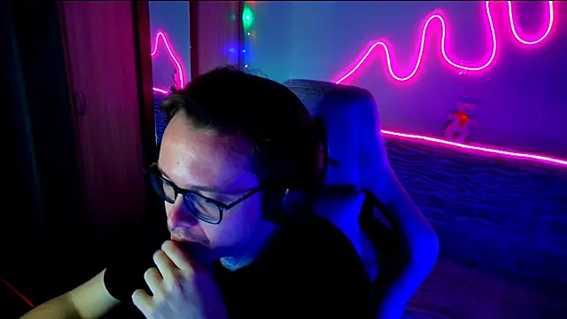 MeLanXolik online show from 23, 5, 2026