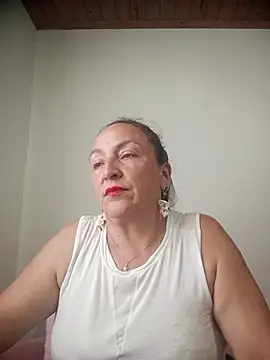 Snapshot of dangerous_milf chatting on 22, 7, 2026 dangerous milf online show from 22, 7, 2026