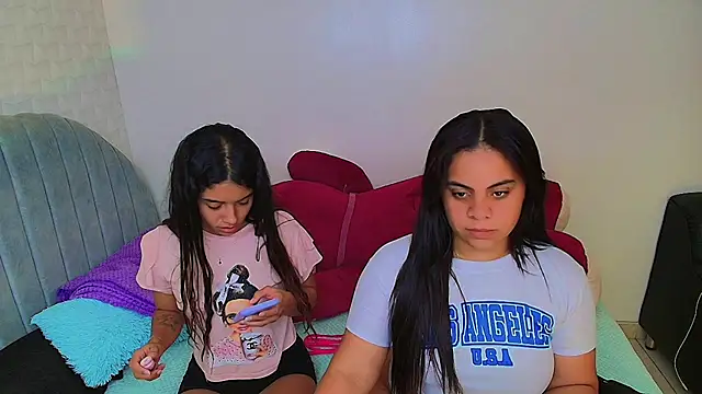 your favorite girls online show from 30, 6, 2026